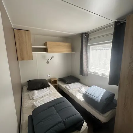 Mobil 6 à 8 Personnes *