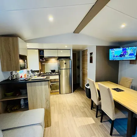 Mobil 6 à 8 Personnes