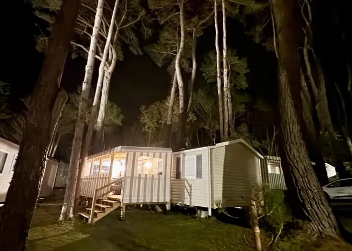 Mobil 6 A 8 Personnes *